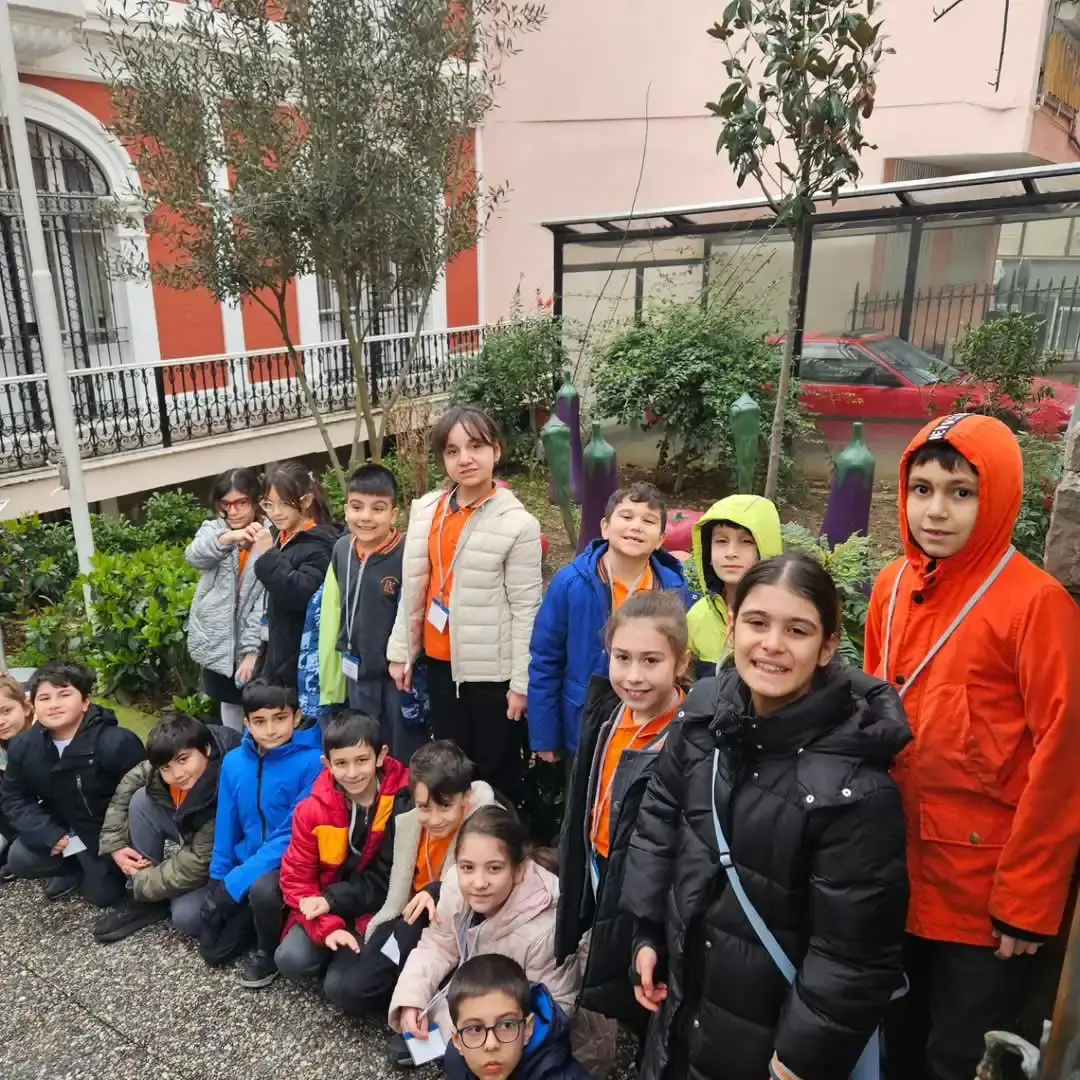 Usta sanatçı Barış MANÇO'nun günümüzde müze olarak kullanılan evine yaptığımız ziyaret. 5