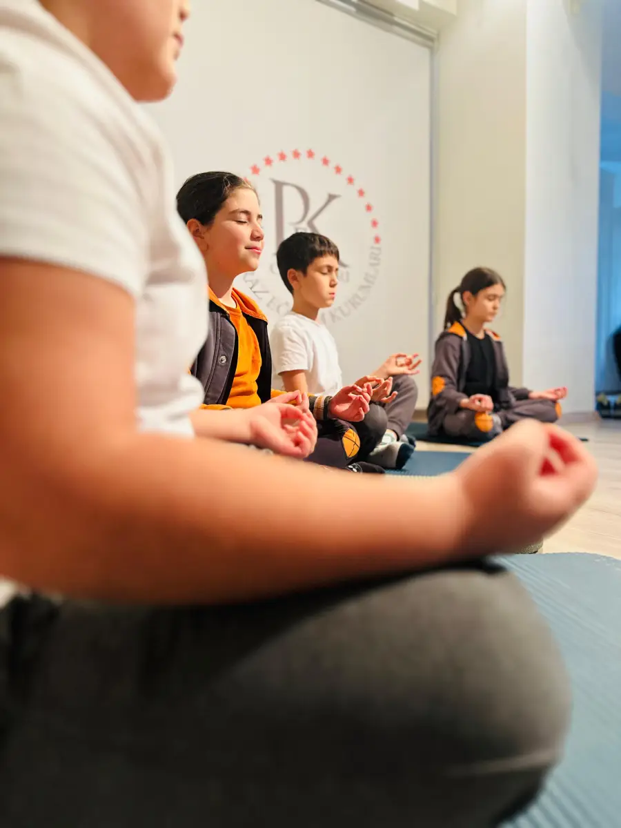 Beden Eğitimi & Çocuk Yogası 7